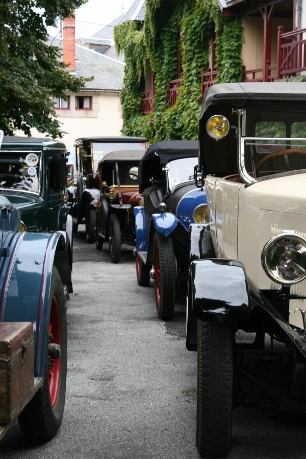 Castel Hotel 1904 Saint-Gervais-dʼAuvergne Екстериор снимка